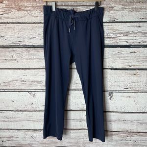 🍋 Lululemon On The Fly Crops 23” Inseam True Navy Luxtreme Relaxed Fit Size 6